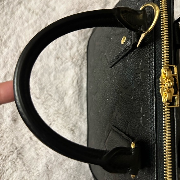 SOLD! 💯 Authentic Louis Vuitton Neo Alma PM in Empriente Leather - Picture 8 of 14